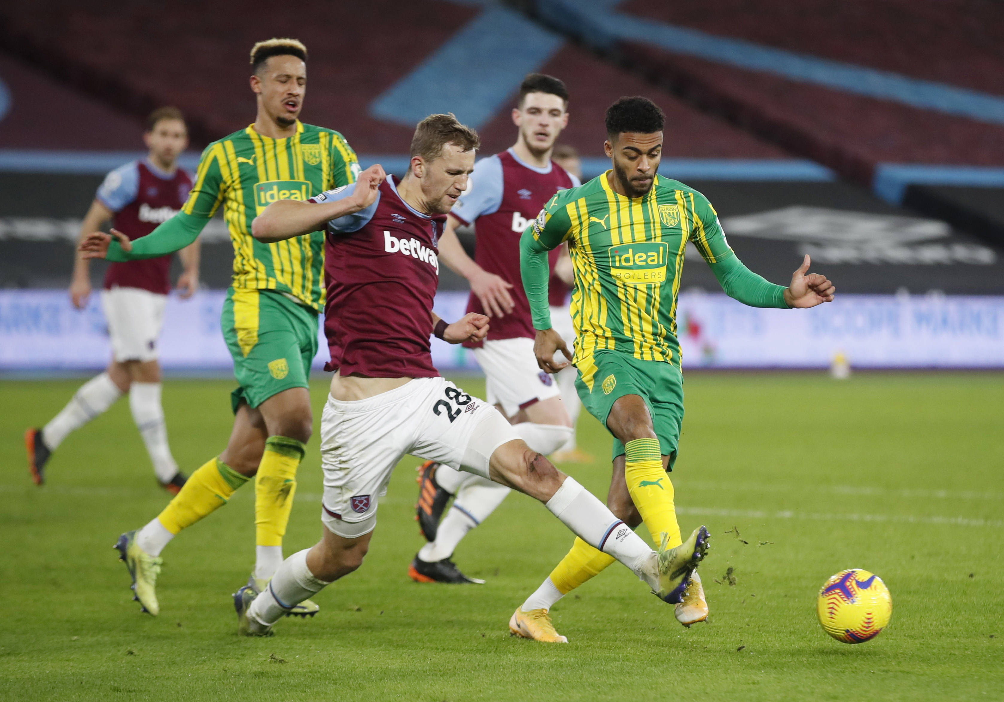 憑藉其卓越 憑藉其卓越